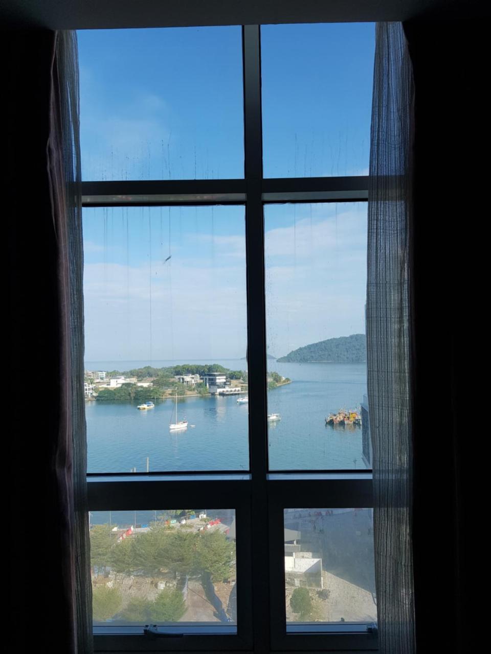 Aparthotel Marina Court Luxury Penthouse Kota Kinabalu Exterior foto